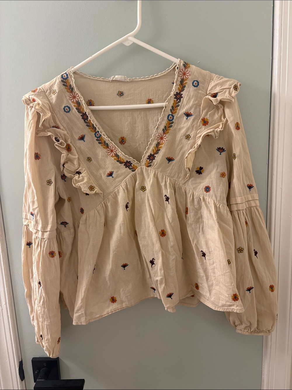 Altar’d State Boho Embroidered V-Neck Cream Peasant Top